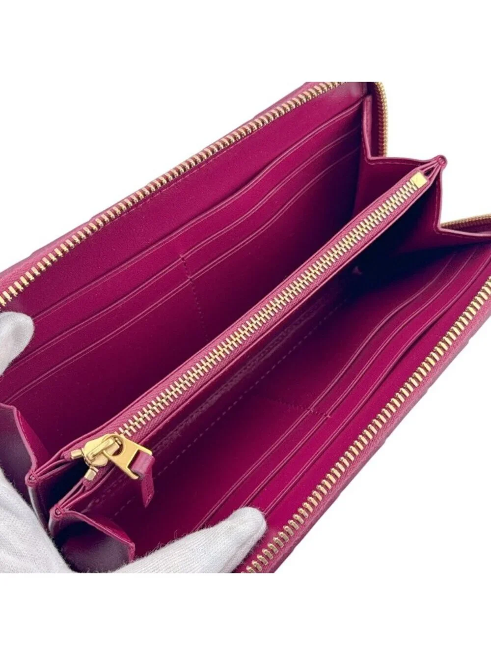 Bottega Veneta Round Zip Wallet Long Maxi Intrecht